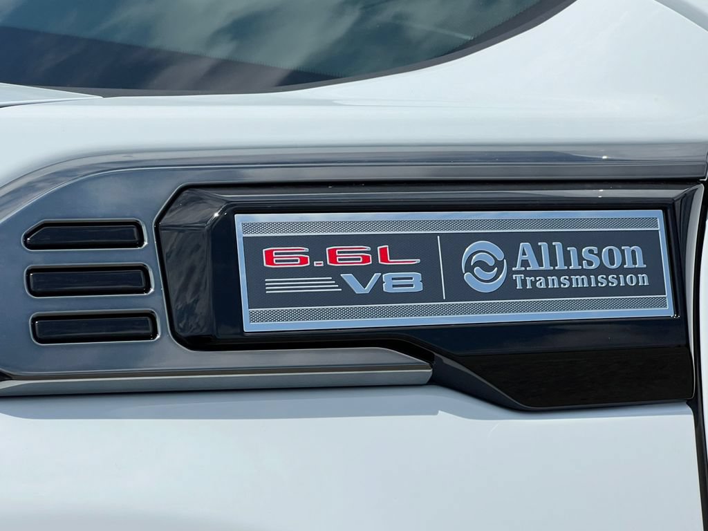 New 2026 GMC Sierra 2500 AT4 w/ AT4 Premium Plus Package AWD/4WD image 8