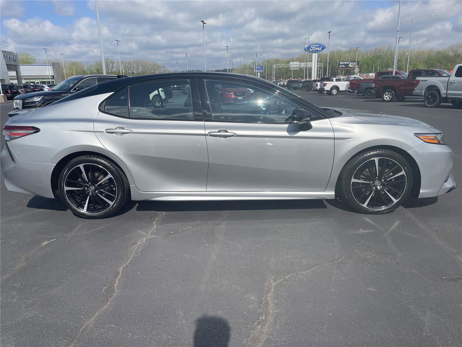 Used 2018 Toyota Camry XSE w/ Driver Assist Package FWD image 6