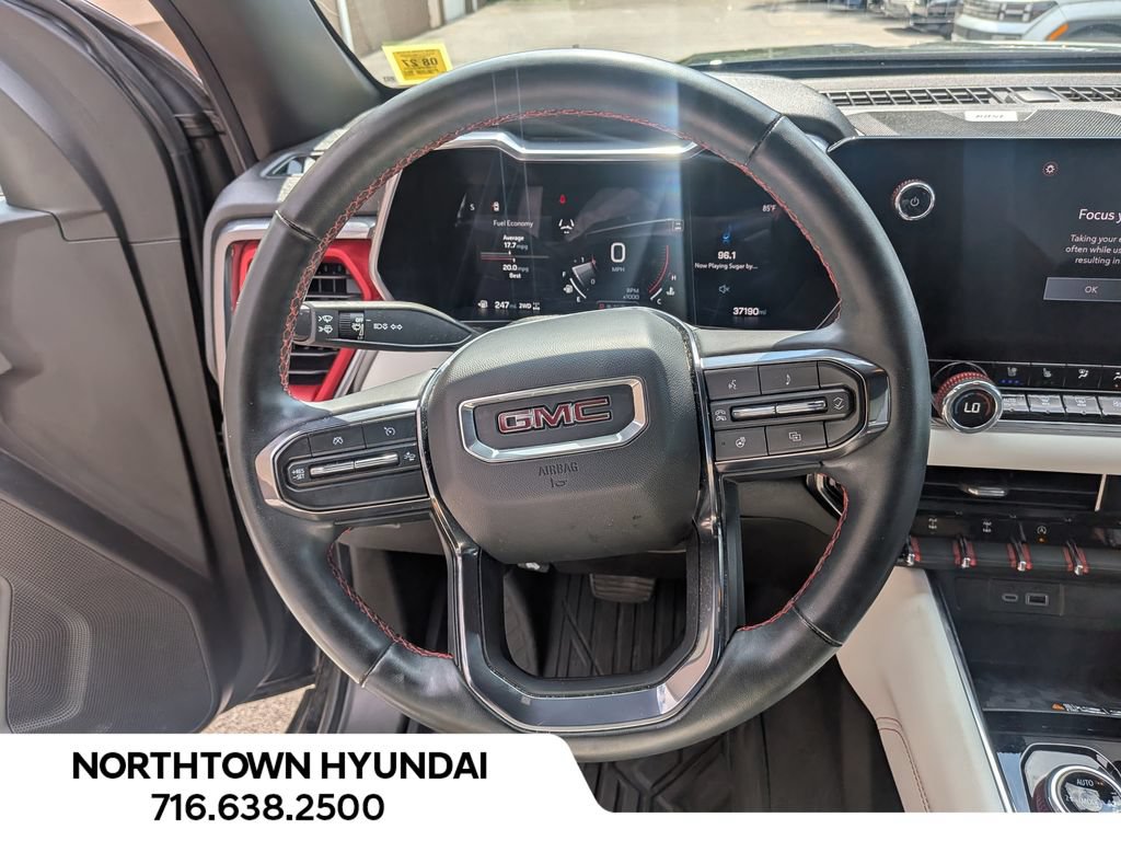 Used 2023 GMC Canyon AT4X AWD/4WD image 7