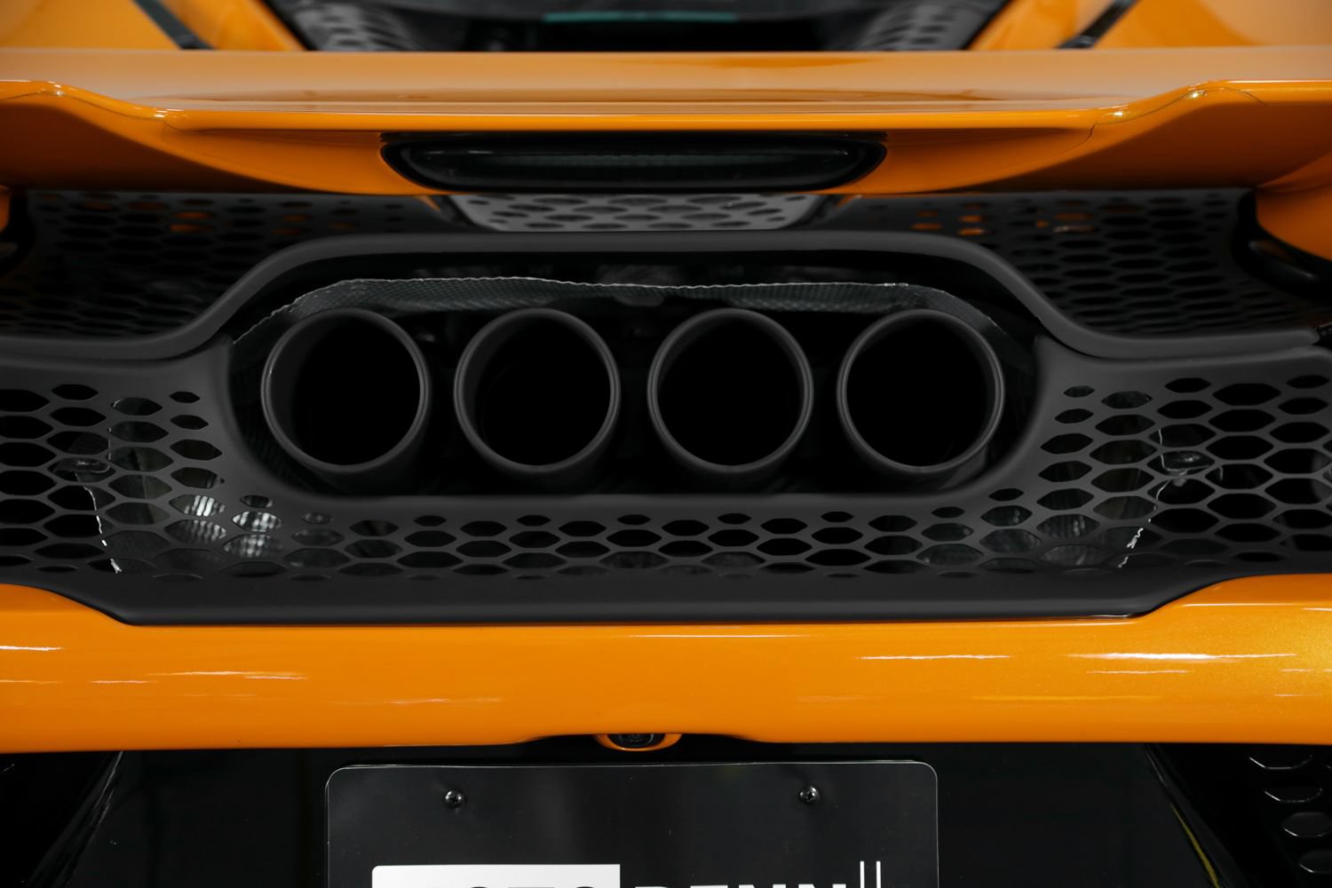 Used 2021 McLaren 765LT RWD image 24