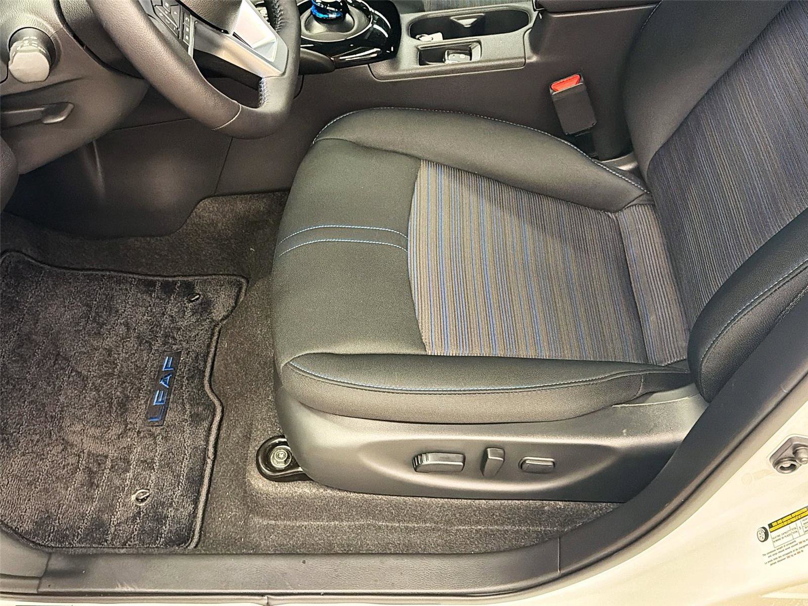 New 2025 Nissan Leaf SV Plus FWD image 19