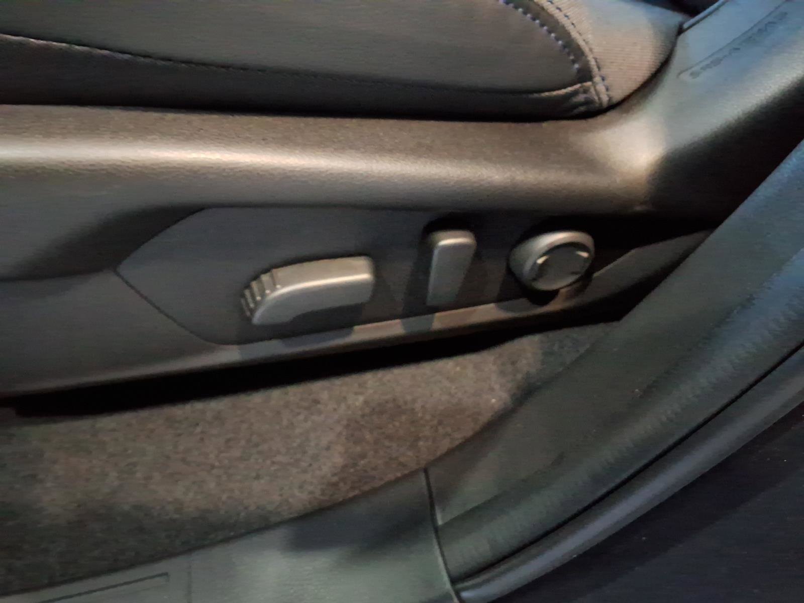 Certified 2025 Subaru Forester Premium image 23