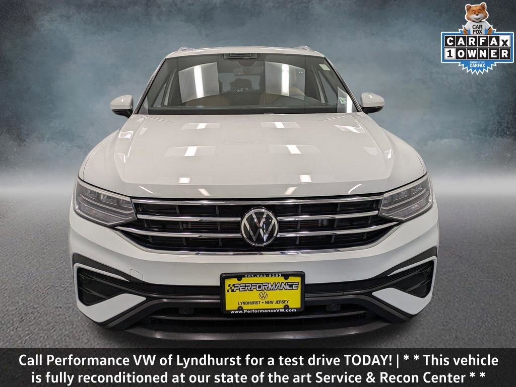 Used 2022 Volkswagen Tiguan SE AWD/4WD image 2