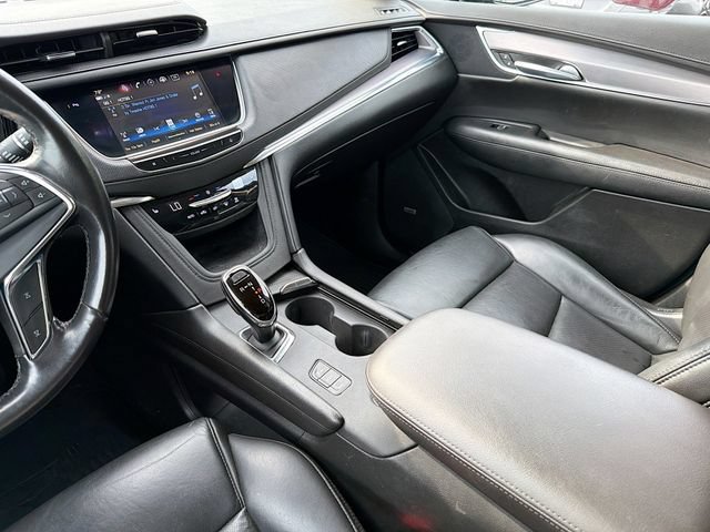 Used 2019 Cadillac XT5 Luxury w/ LPO, Black Ice Package AWD/4WD image 24