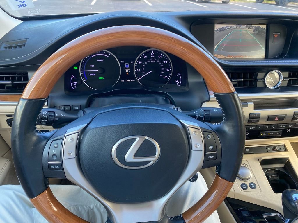 Used 2014 Lexus ES 300h image 18