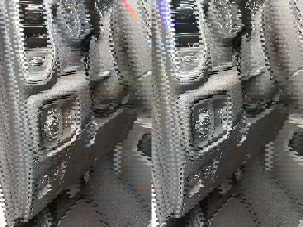 New 2026 RAM 1500 Express image 7