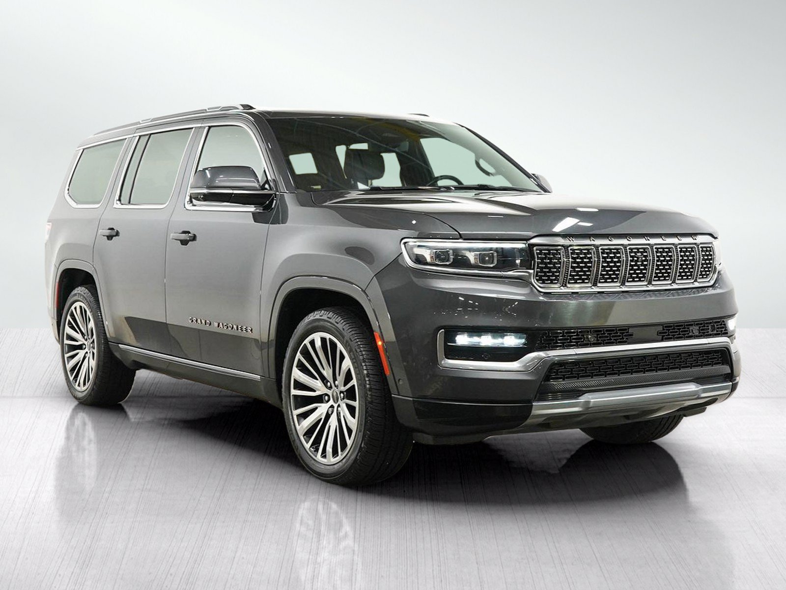 Used 2022 Jeep Grand Wagoneer Series III w/ Rear-Seat Entertainment Group AWD/4WD image 7