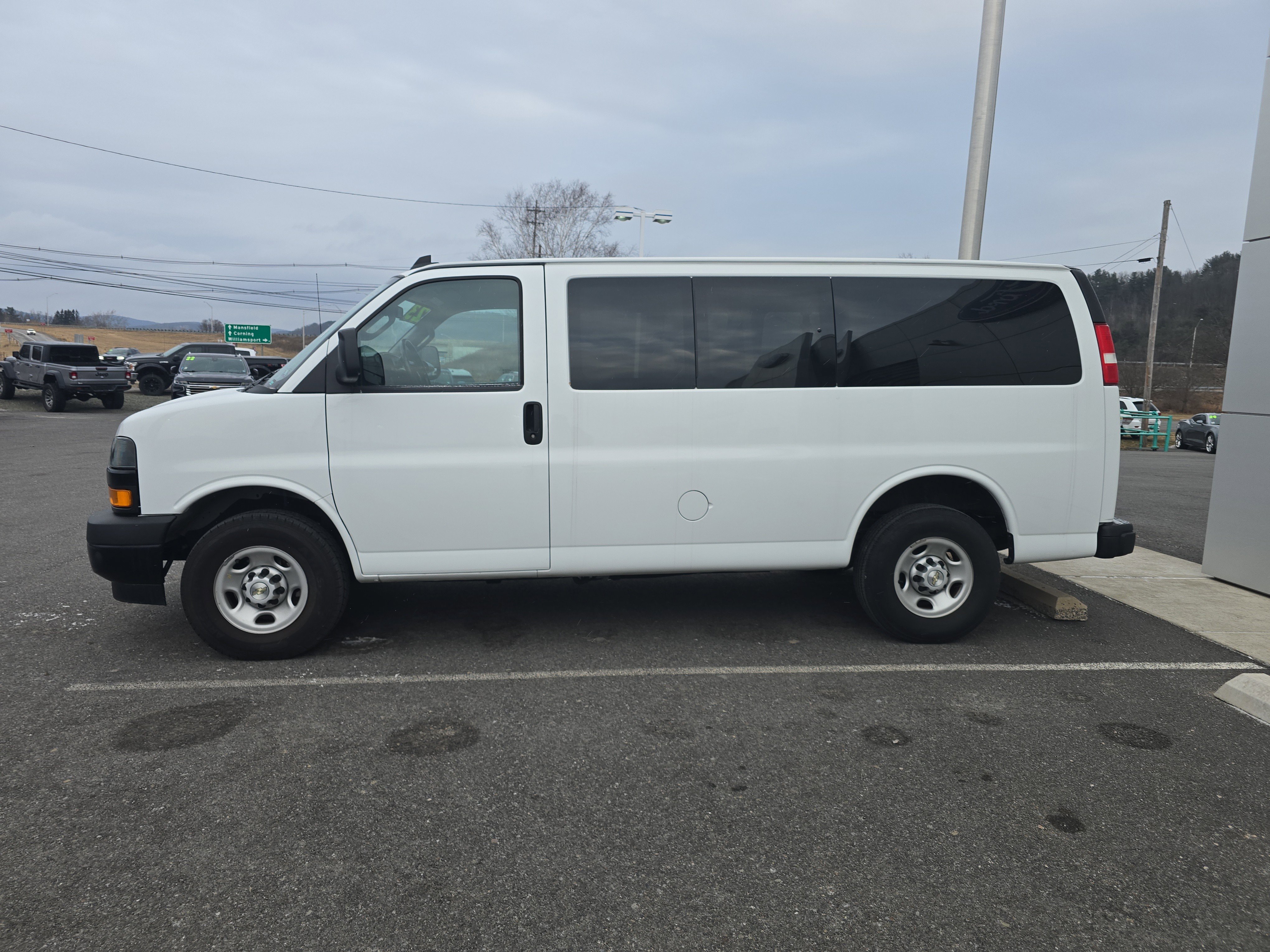 Used 2023 Chevrolet Express 3500 LS image 7