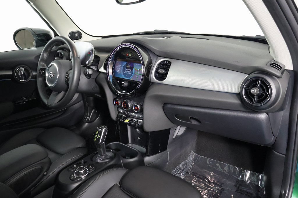 Used 2024 MINI Cooper SE FWD image 9