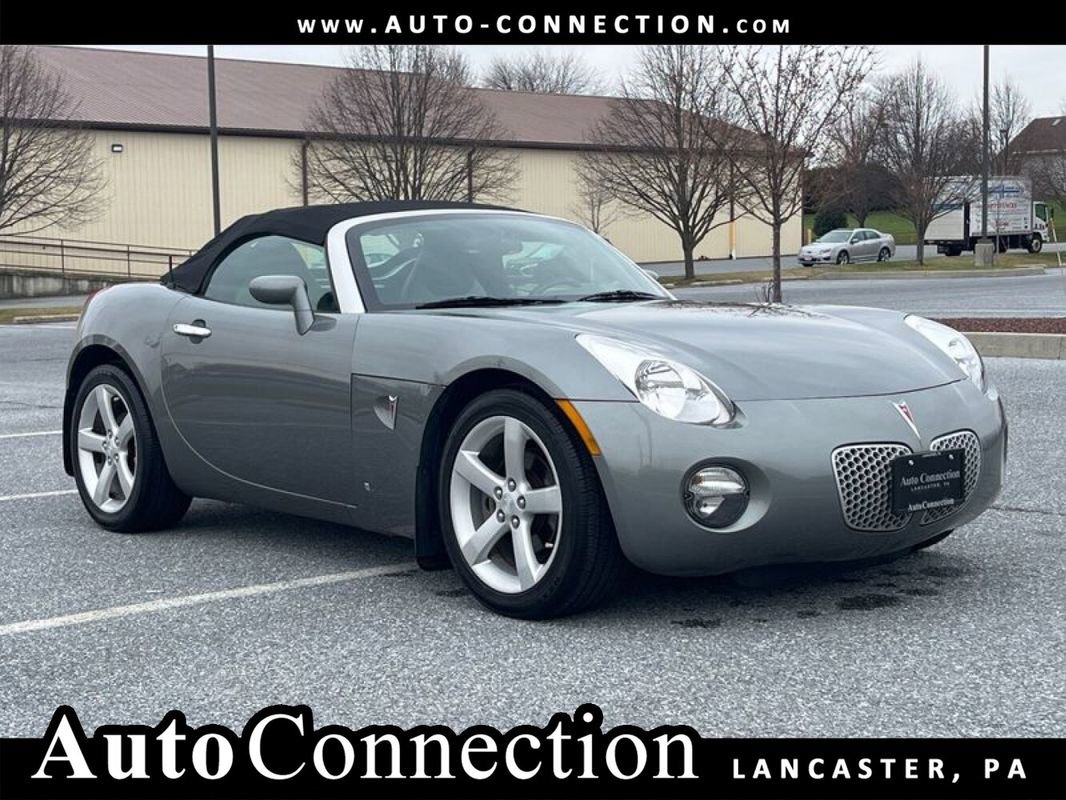 Used 2006 Pontiac Solstice w/ Premium Package image 1