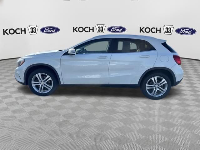 Used 2017 Mercedes-Benz GLA 250 4MATIC image 4