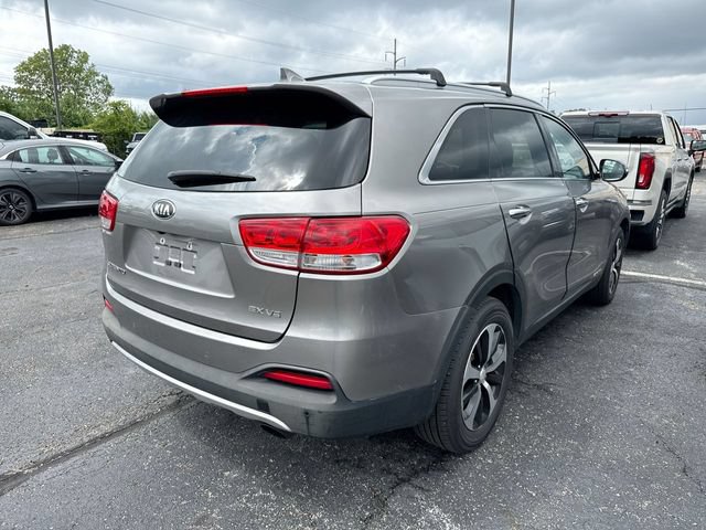 Used 2017 Kia Sorento EX w/ EX V6 Premium Package AWD/4WD image 4