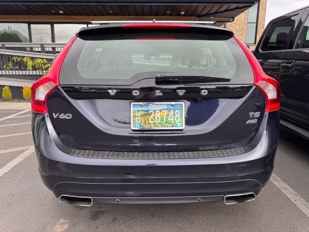 Used 2017 Volvo V60 T5 Platinum AWD/4WD image 6