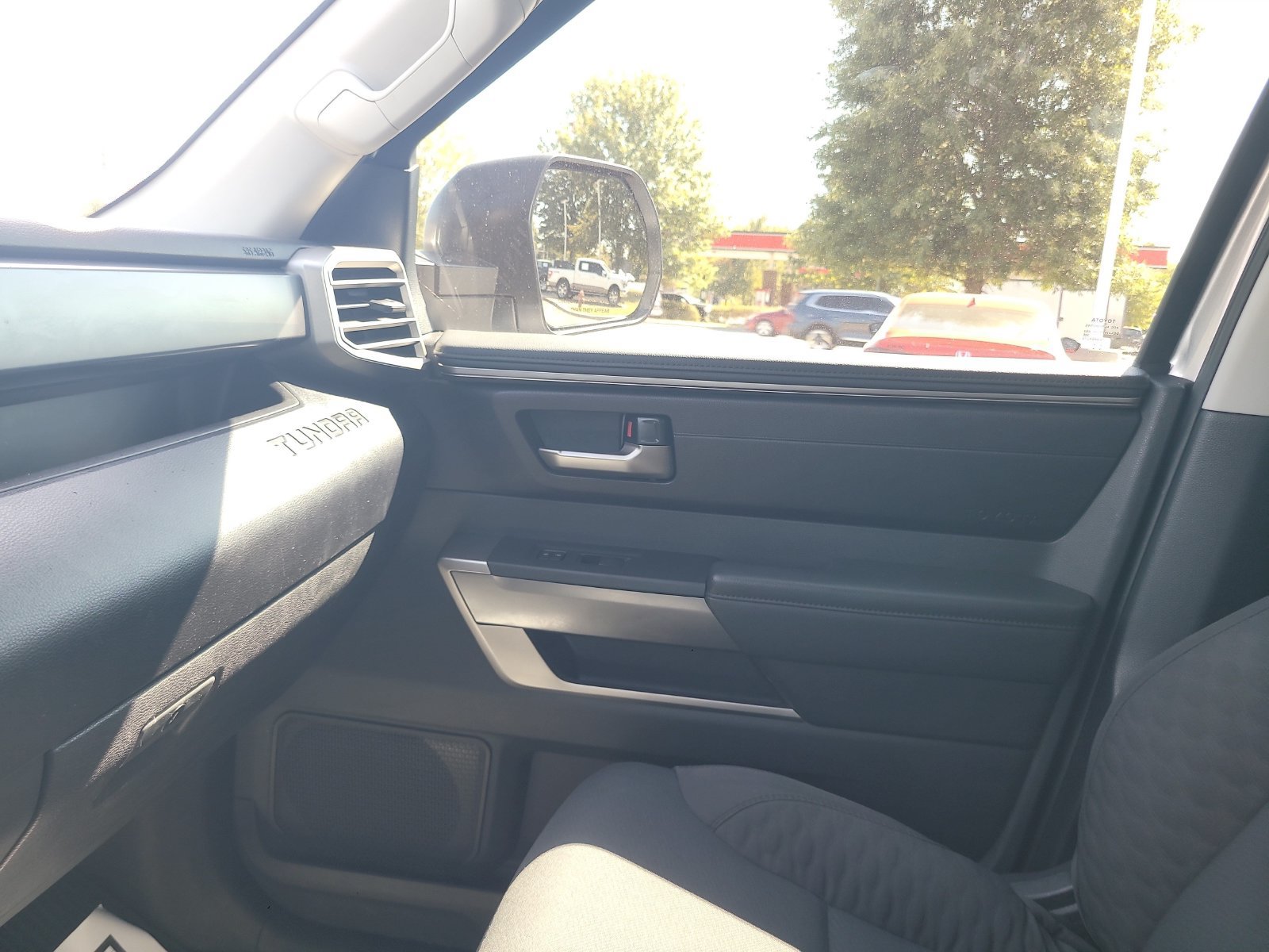 Used 2024 Toyota Tundra SR5 AWD/4WD image 29