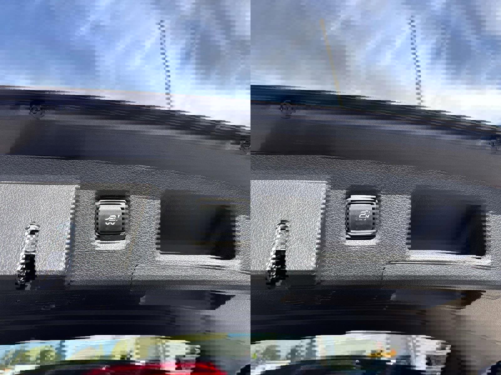 Used 2023 Hyundai Santa Fe SEL w/ Cargo Package image 15