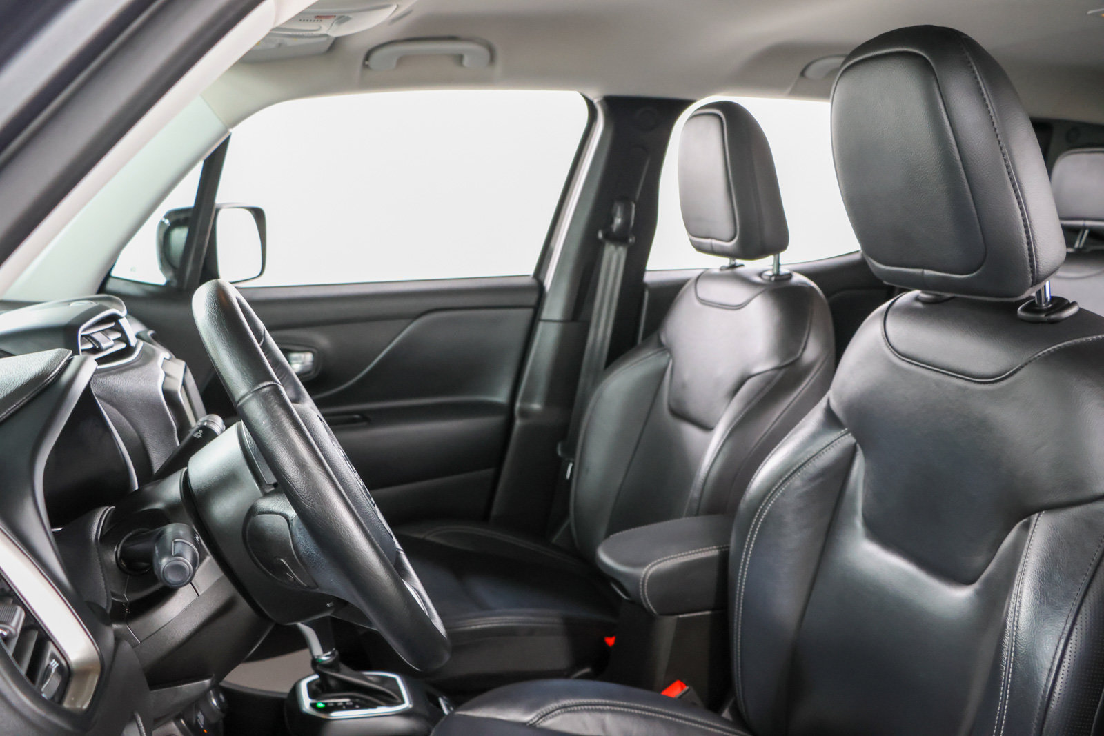 Used 2023 Jeep Renegade Limited AWD/4WD image 23