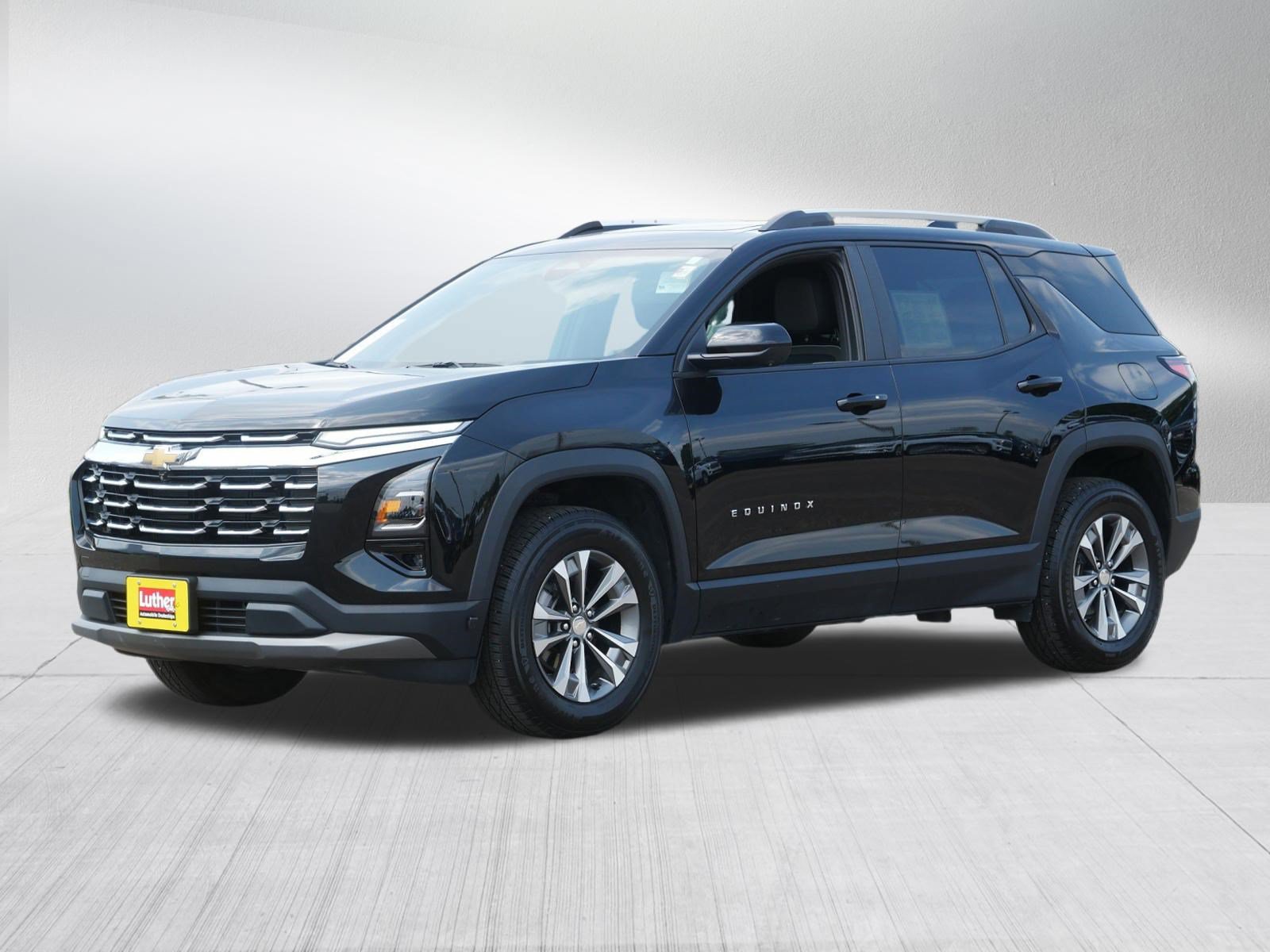 Used 2025 Chevrolet Equinox LT w/ Convenience Package II AWD/4WD image 3