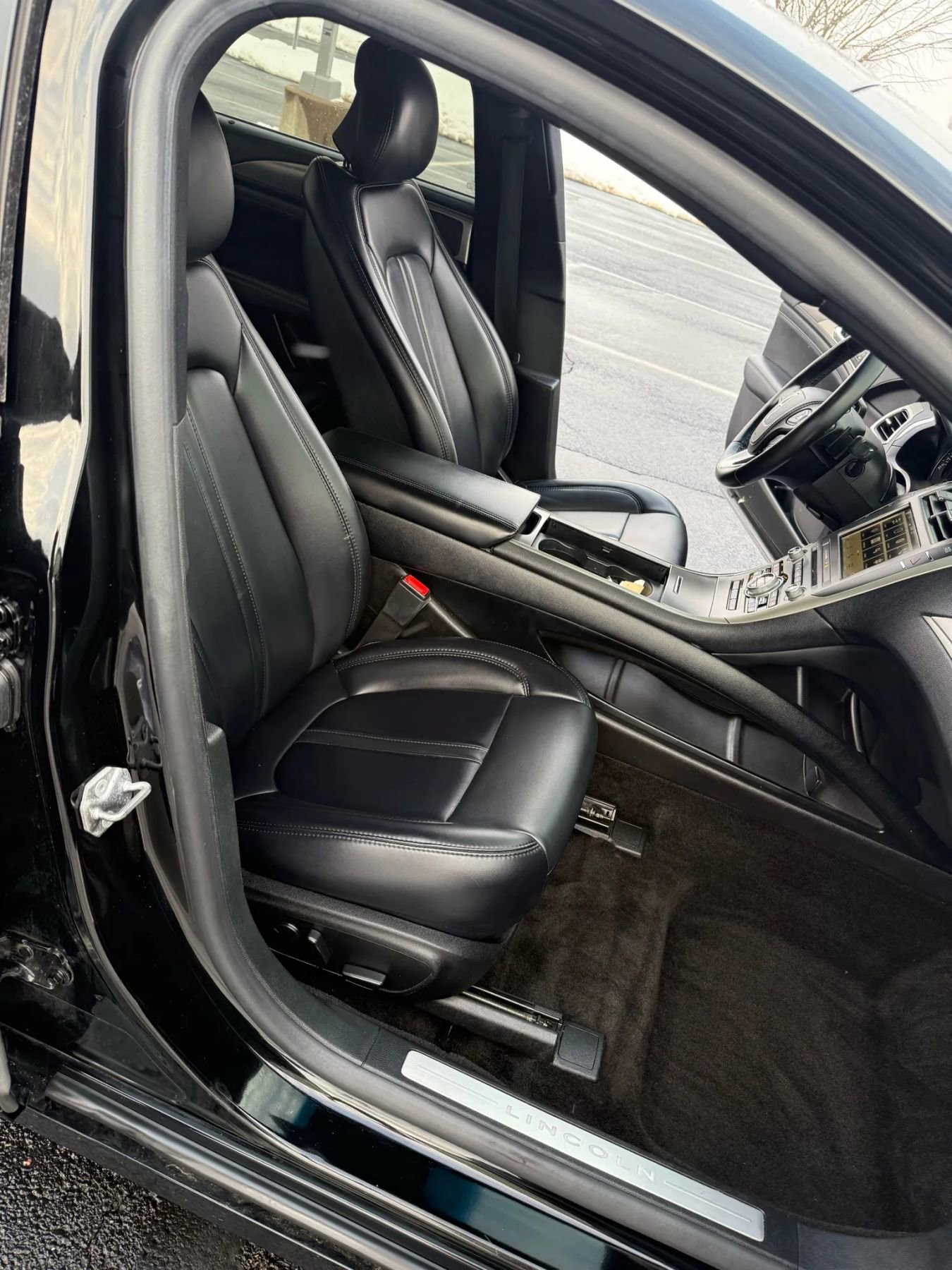 Used 2018 Lincoln MKZ Premiere image 21