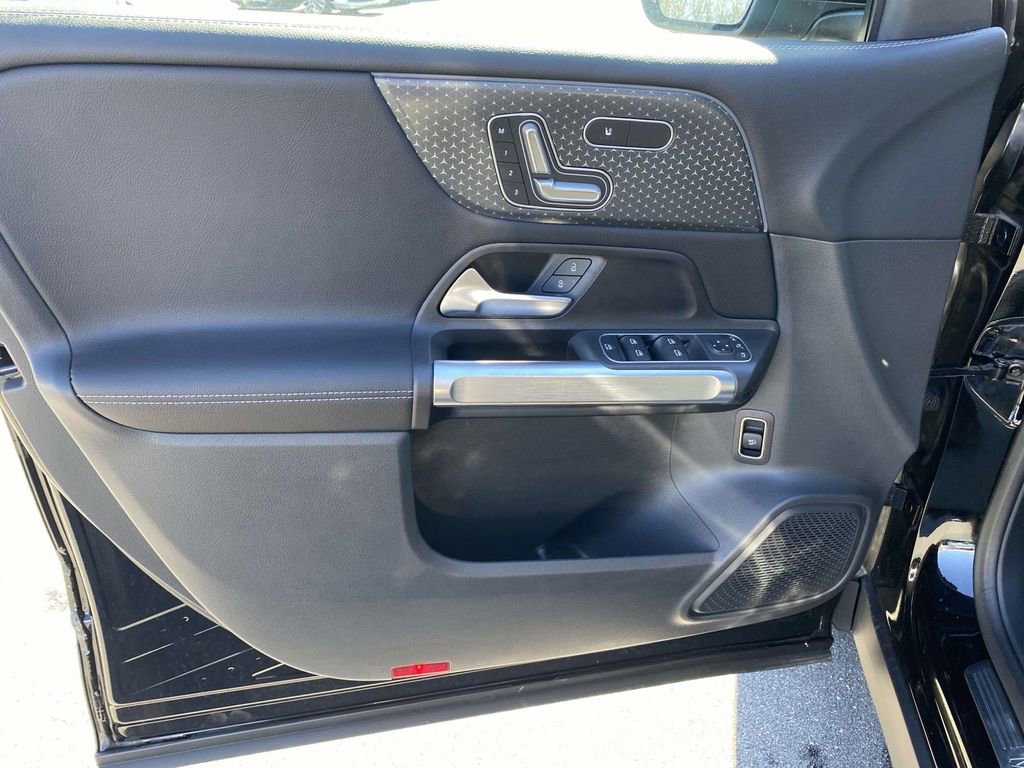 Certified 2025 Mercedes-Benz GLB 250 image 15