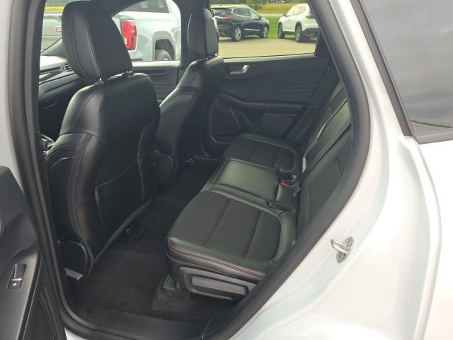 Used 2025 Ford Escape ST-Line Select AWD/4WD image 10