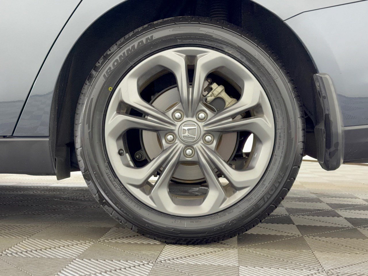 Used 2024 Honda Accord EX image 13