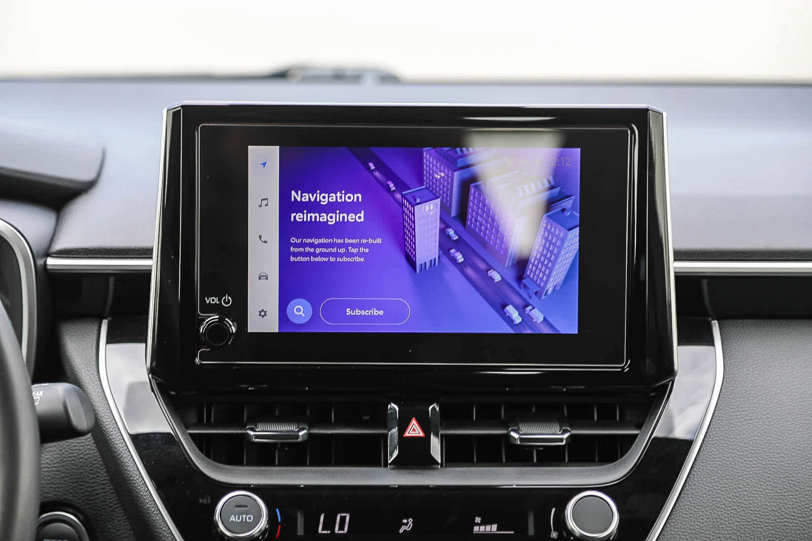Certified 2025 Toyota Corolla SE w/ SE Package FWD image 14