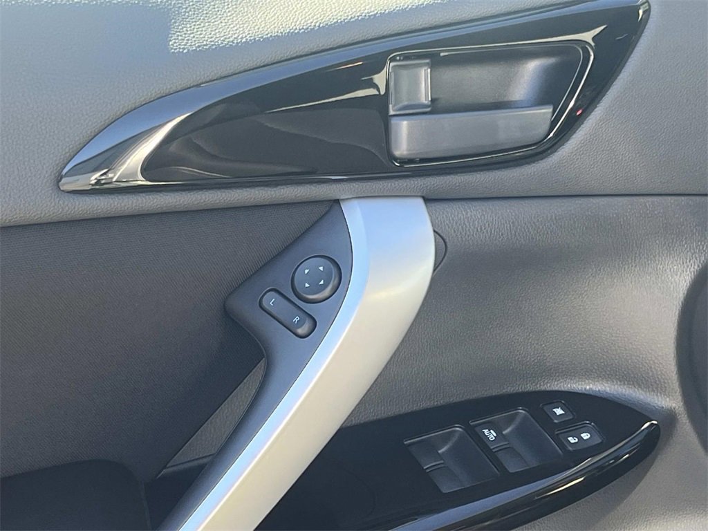 New 2026 Mitsubishi Eclipse Cross LE image 12