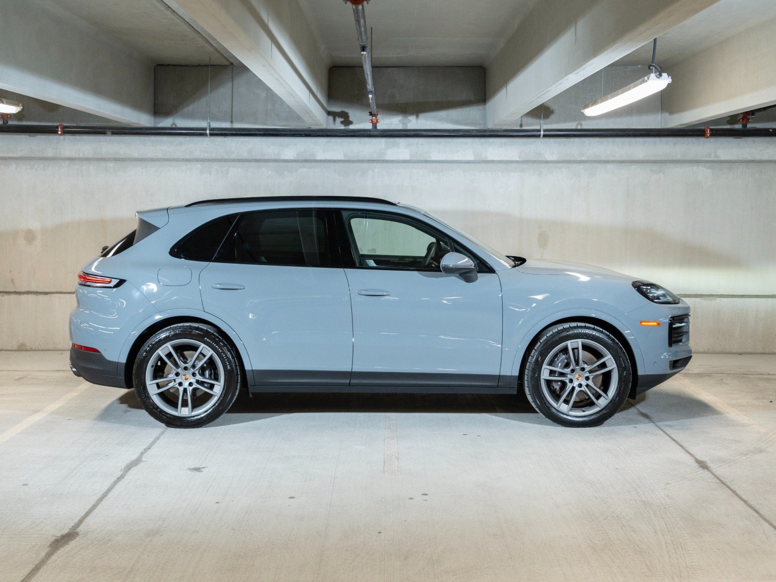 Certified 2026 Porsche Cayenne AWD/4WD image 8