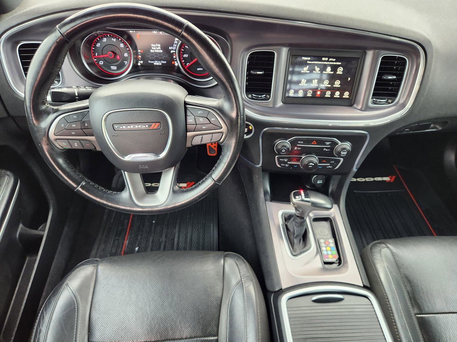 Used 2019 Dodge Charger SXT w/ Leather Interior Group RWD image 26