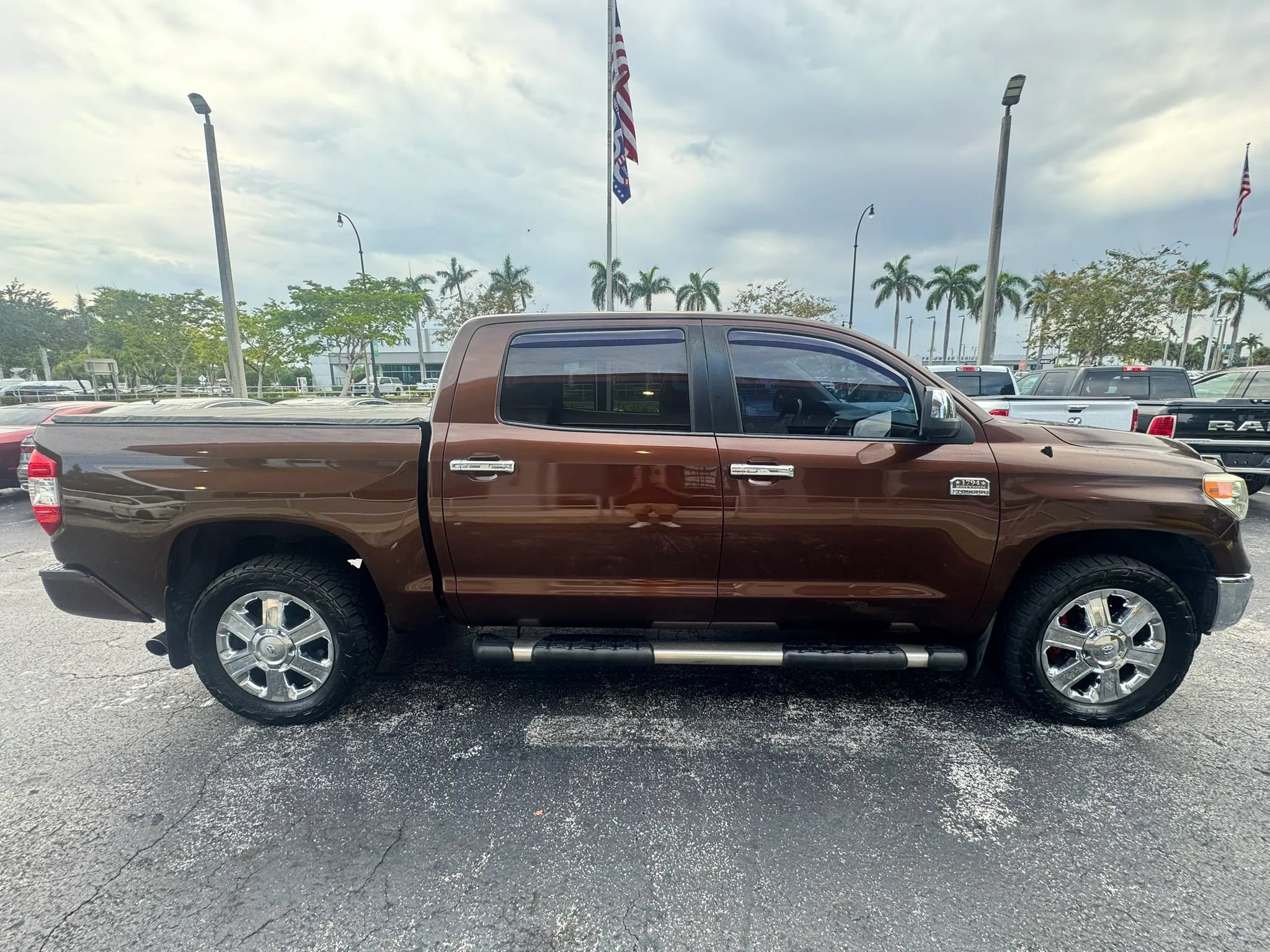 Used 2014 Toyota Tundra 1794 Edition AWD/4WD image 17