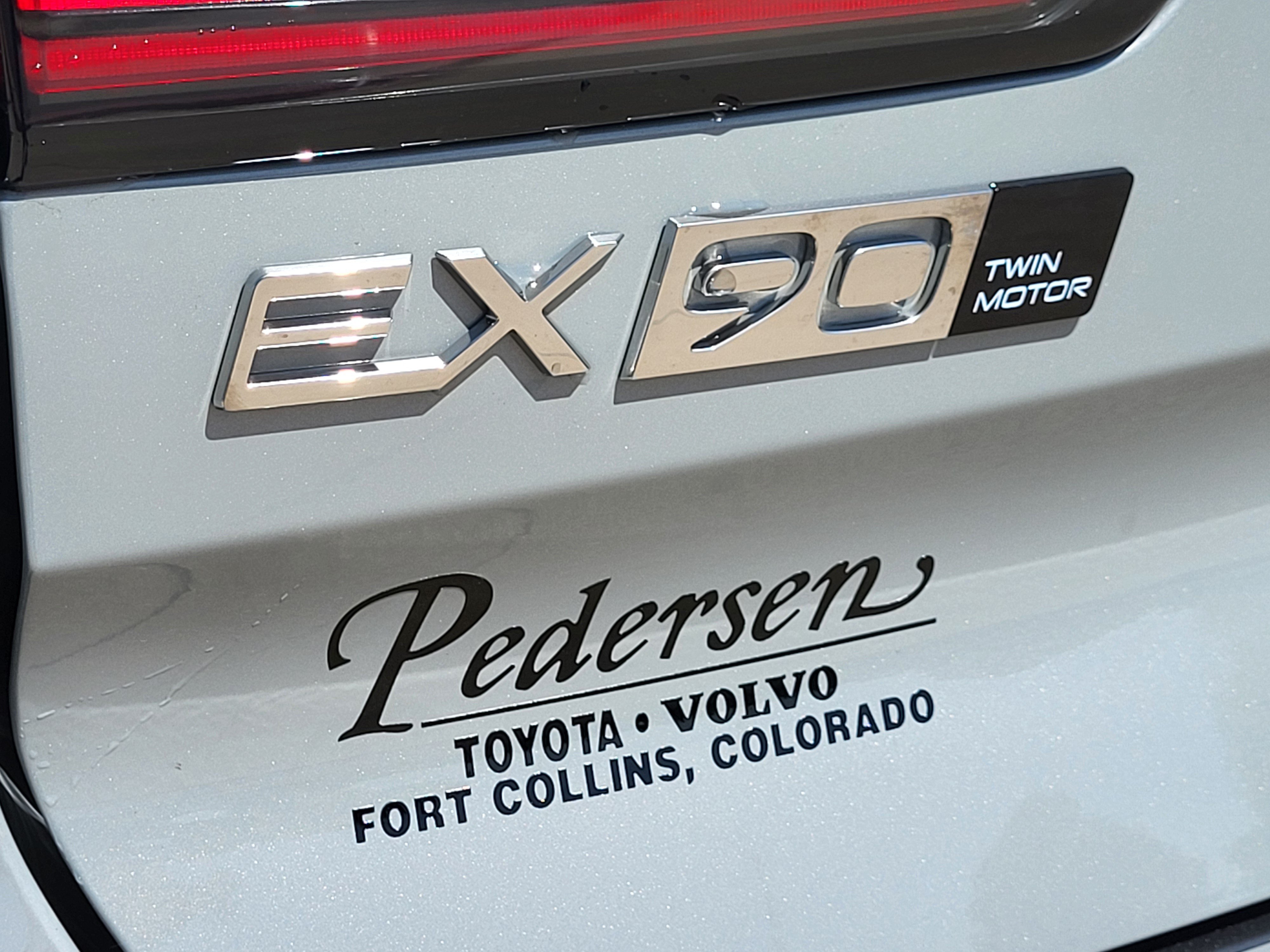 New 2026 Volvo EX90 Plus AWD/4WD image 8