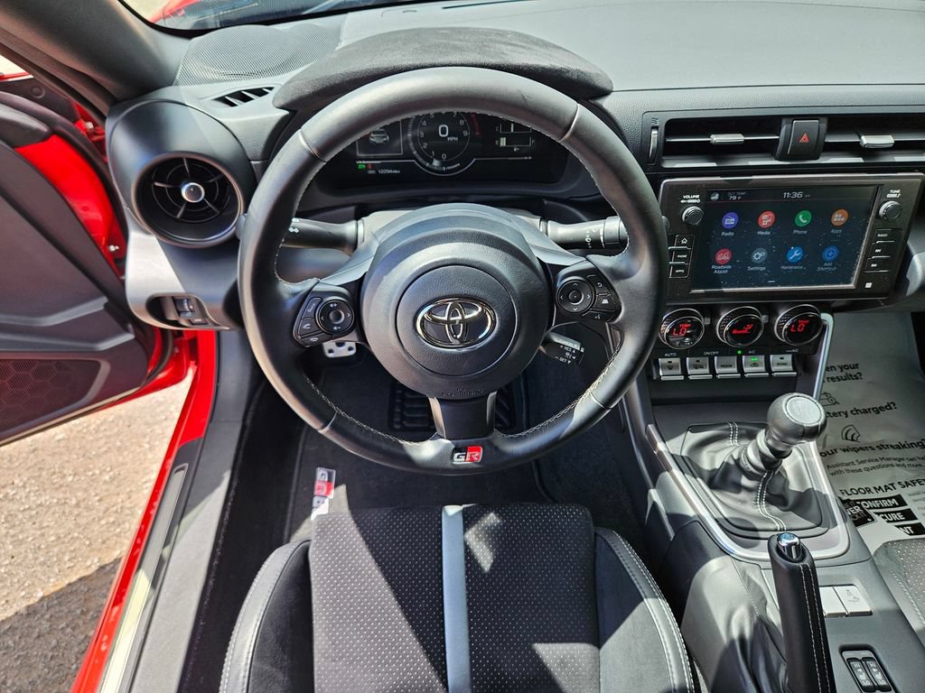 Used 2025 Toyota GR86 Premium w/ Performance Package RWD image 20