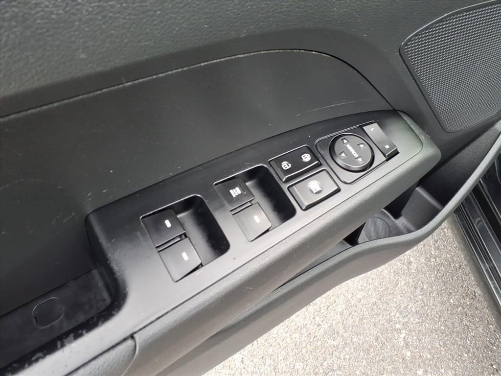 Used 2020 Hyundai Elantra SE w/ Cargo Package (C1) image 16