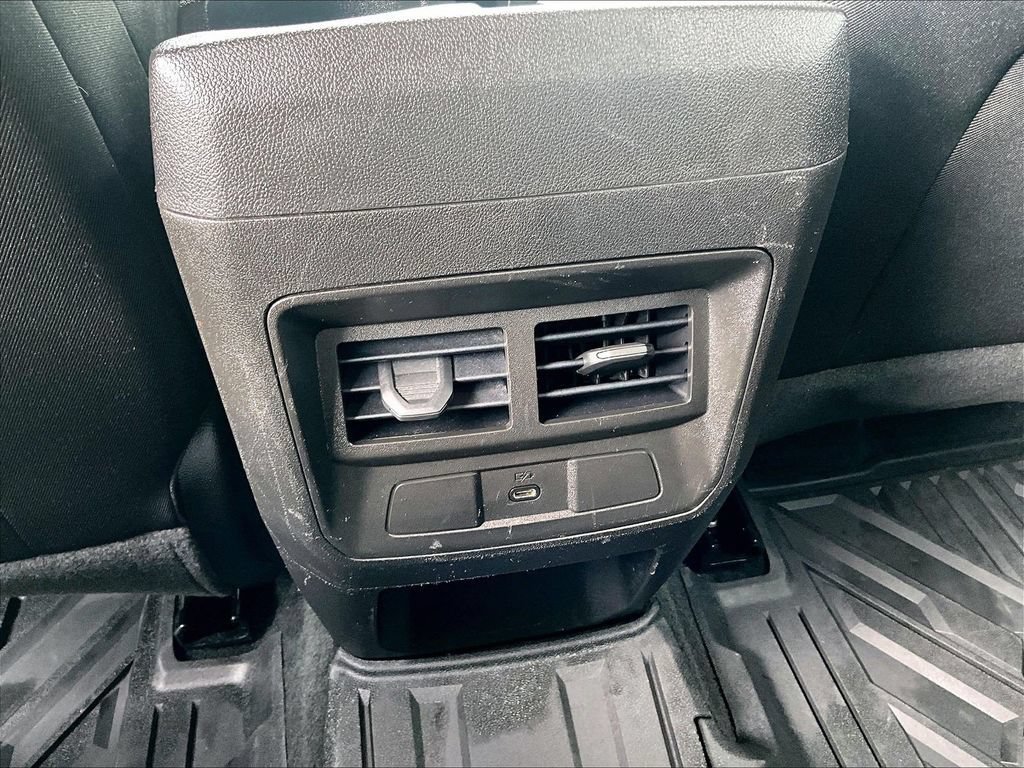 Used 2023 Chevrolet Colorado LT w/ LT Convenience Package II AWD/4WD image 28