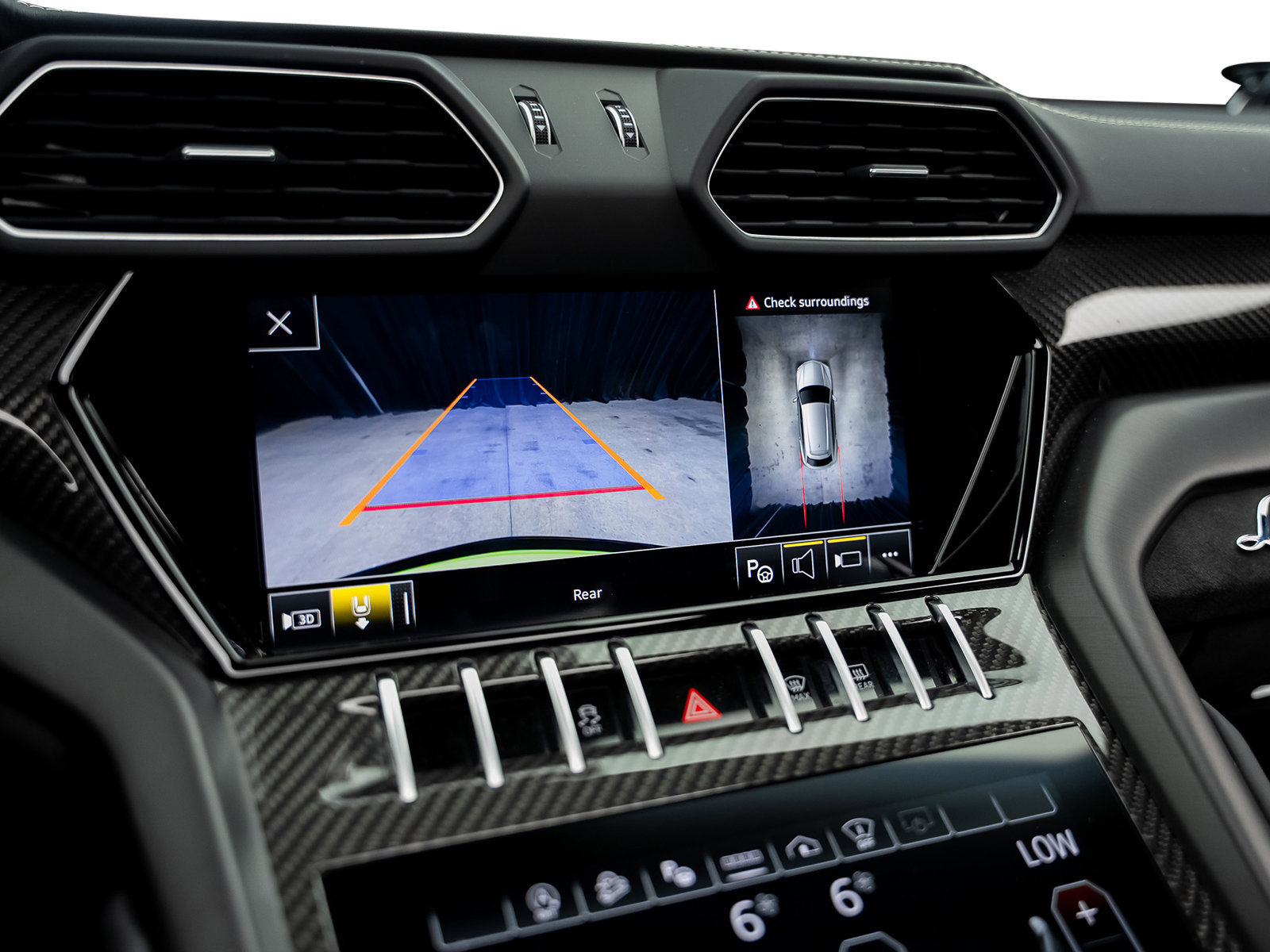 Used 2022 Lamborghini Urus AWD/4WD image 48