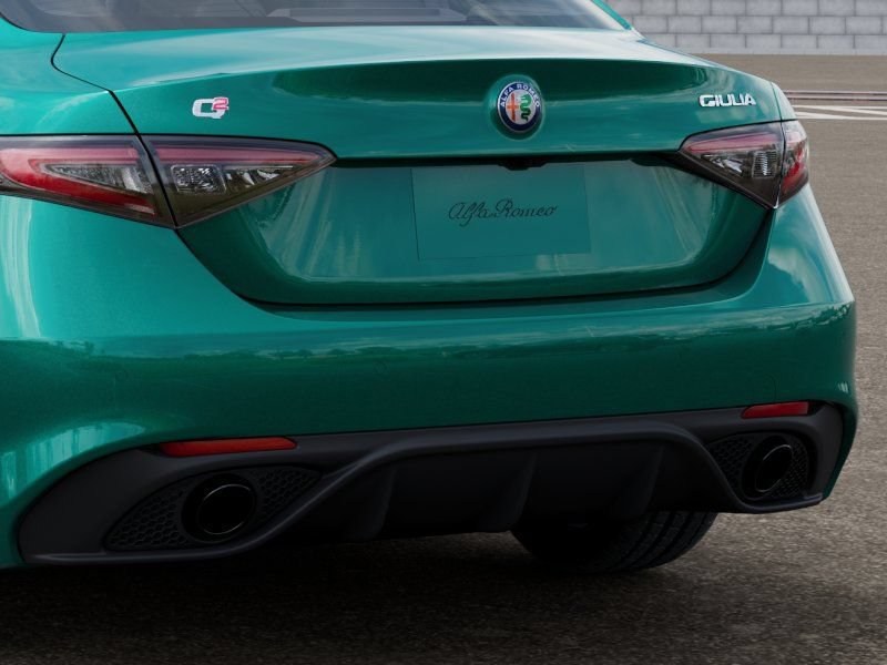 Used 2025 Alfa Romeo Giulia w/ Driving Assist Package RWD image 14