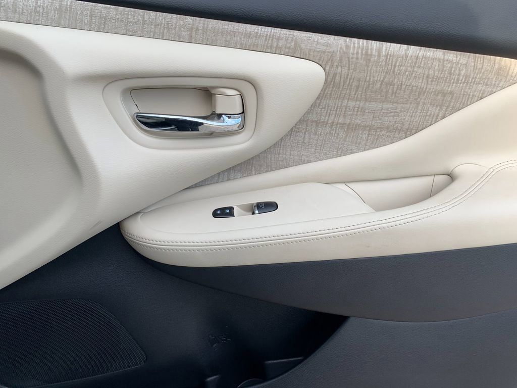 Used 2022 Nissan Murano SL w/ SL Moonroof Package image 21