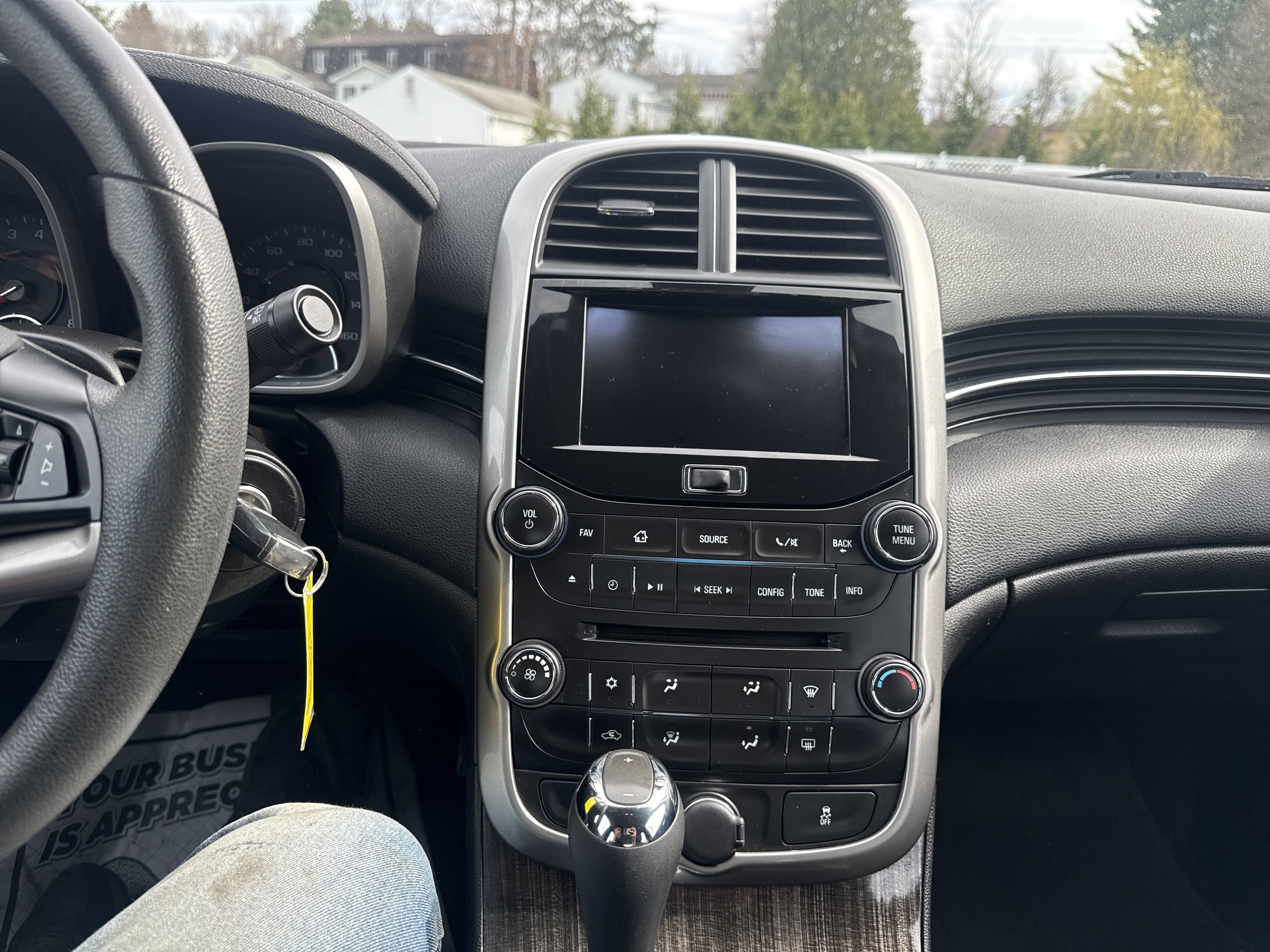 Used 2015 Chevrolet Malibu LT image 19