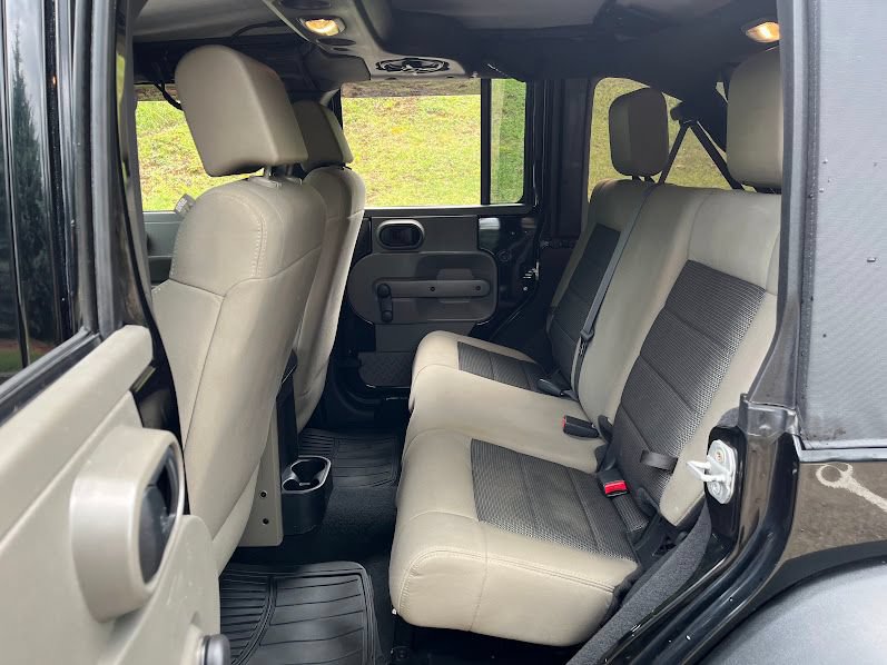 Used 2008 Jeep Wrangler Unlimited X AWD/4WD image 39