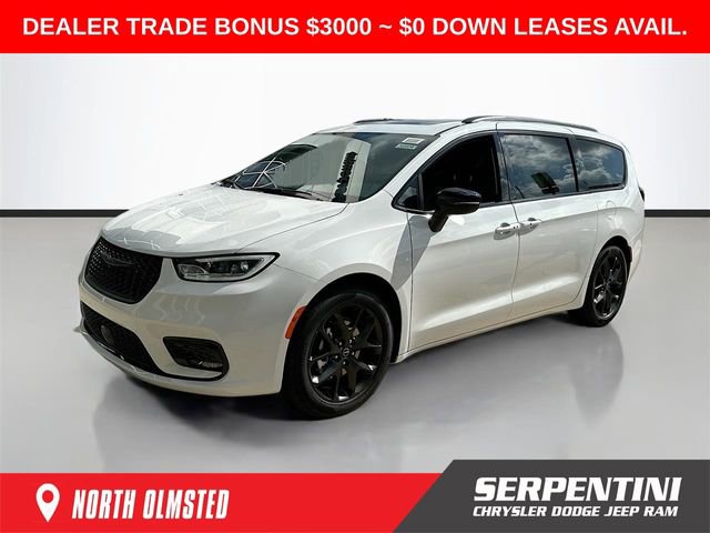 New 2026 Chrysler Pacifica Limited