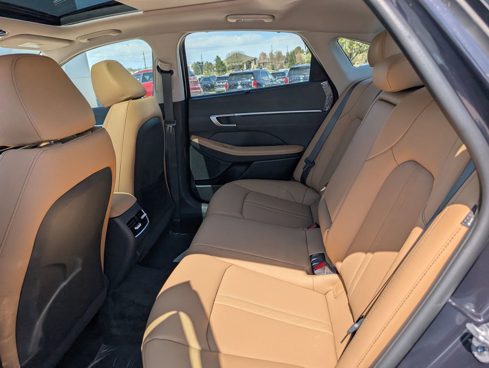 New 2025 Hyundai Sonata Limited image 4