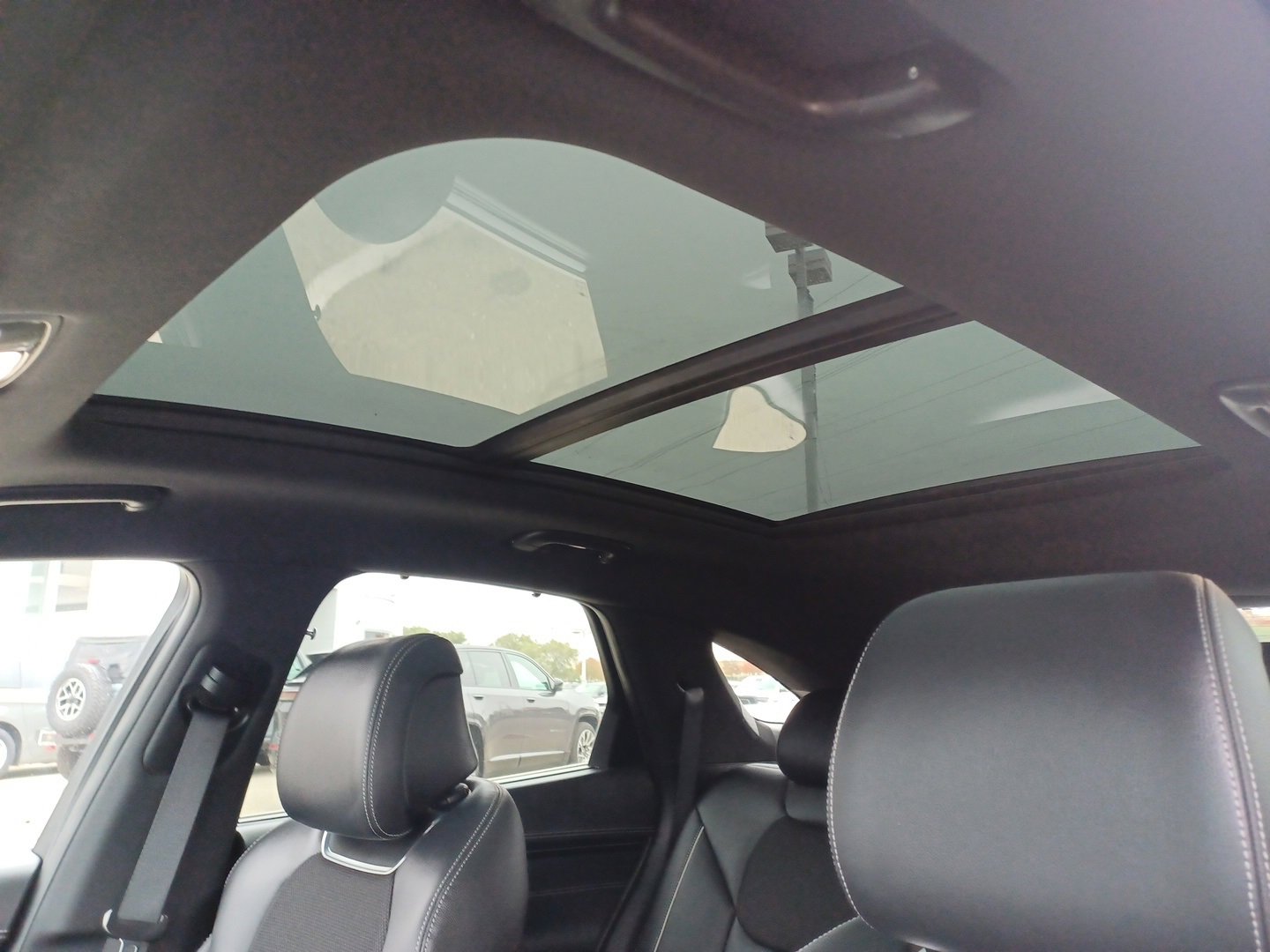 Used 2023 Genesis GV70 2.5T w/ Sport Prestige Package image 10