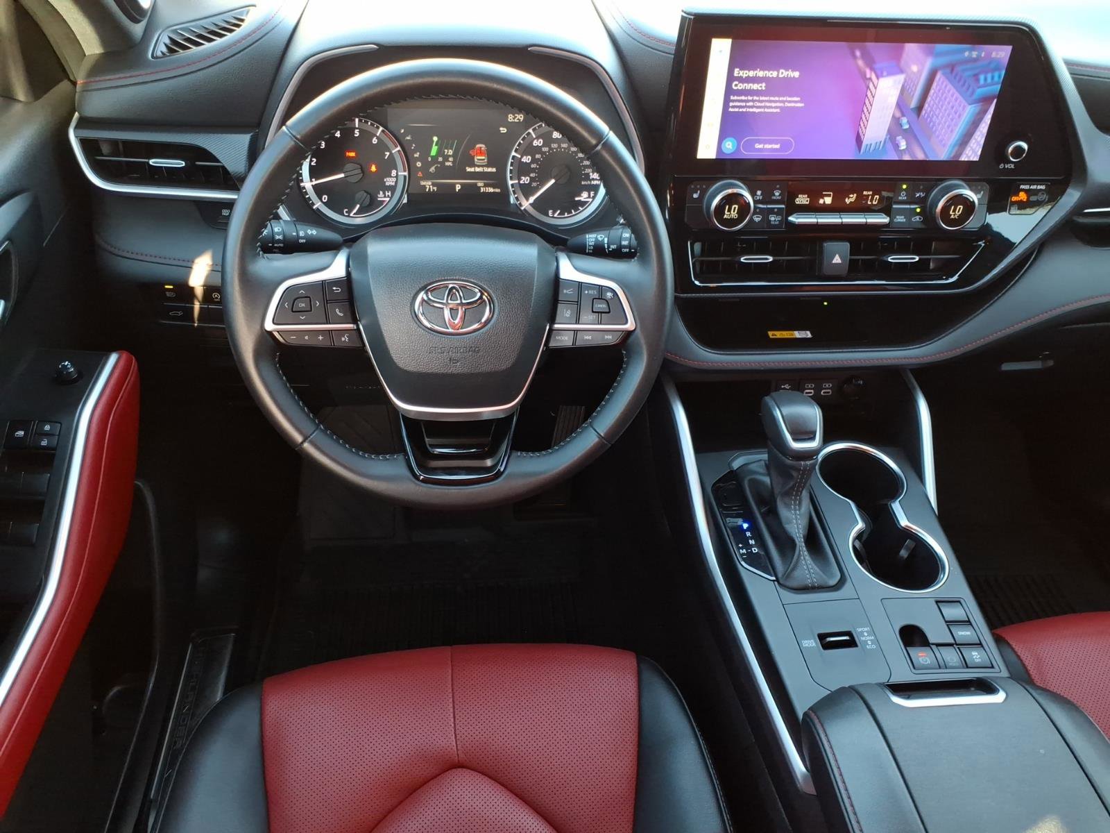 Used 2023 Toyota Highlander XSE image 18