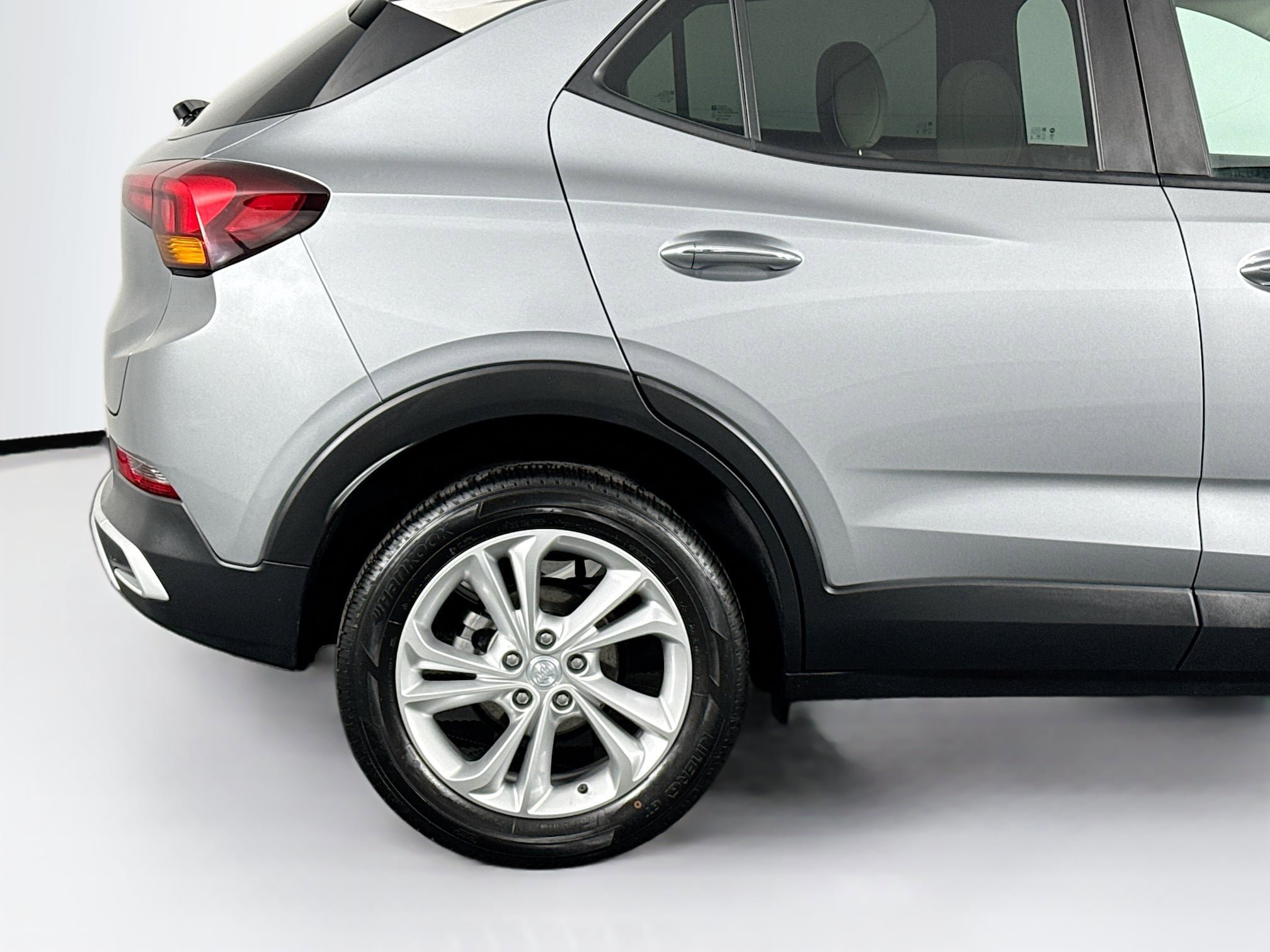 Used 2023 Buick Encore GX Preferred w/ Cold Weather Comfort Package FWD image 40