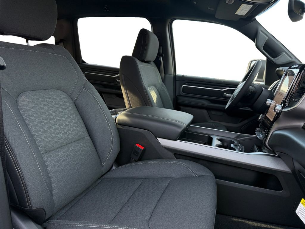 New 2026 RAM 1500 4x4 Crew Cab image 15