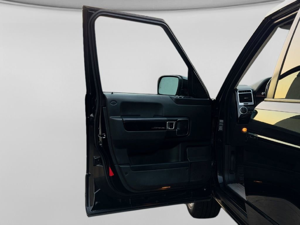 Used 2012 Land Rover Range Rover HSE image 9