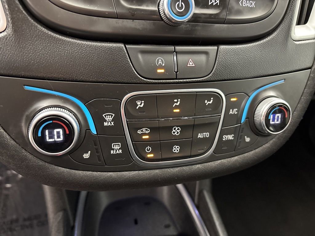 Used 2023 Chevrolet Malibu LT FWD image 36