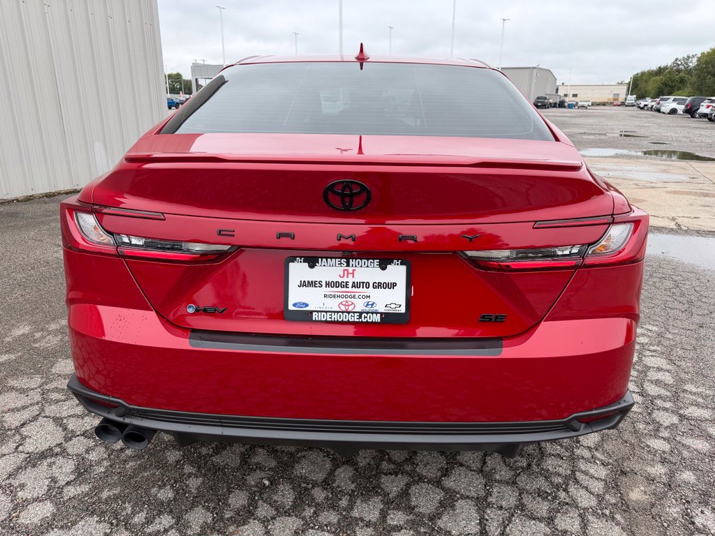 Used 2025 Toyota Camry SE w/ Convenience Package FWD image 6
