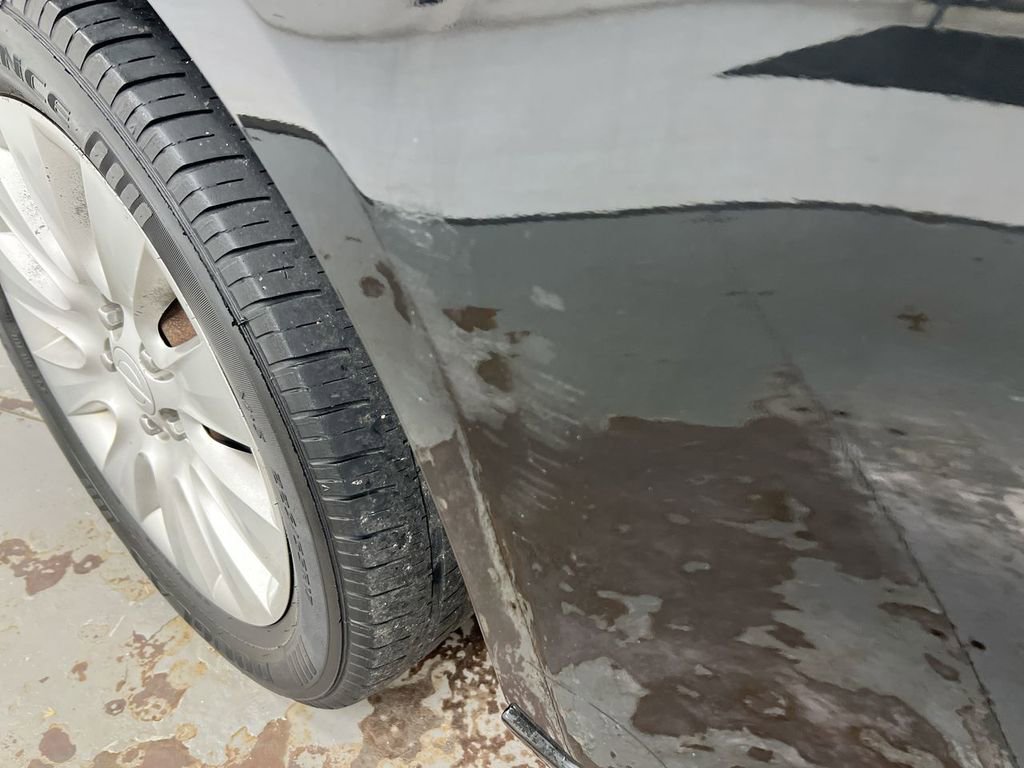 Used 2012 Chrysler 200 LX image 28