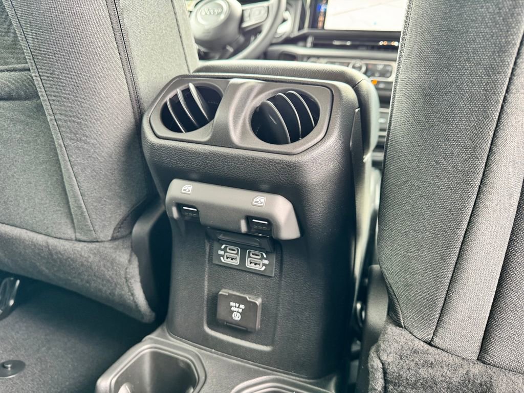 New 2026 Jeep Gladiator Sport AWD/4WD image 13